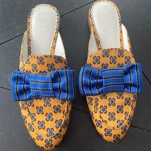 1901 Mules with Bow Size 8.5